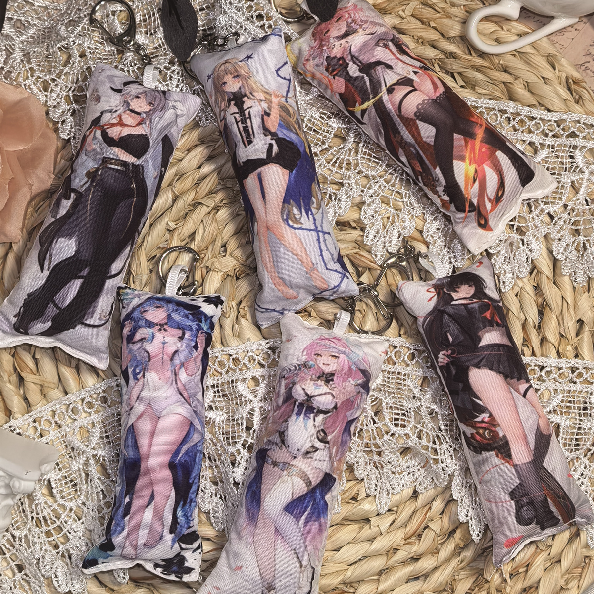 WuWa Mini Dakimakura Pillow Keychain, 4 × 12 cm Plush Pillow Charm, Double-Sided Character Art Bag Accessory, Gift for Anime Fans